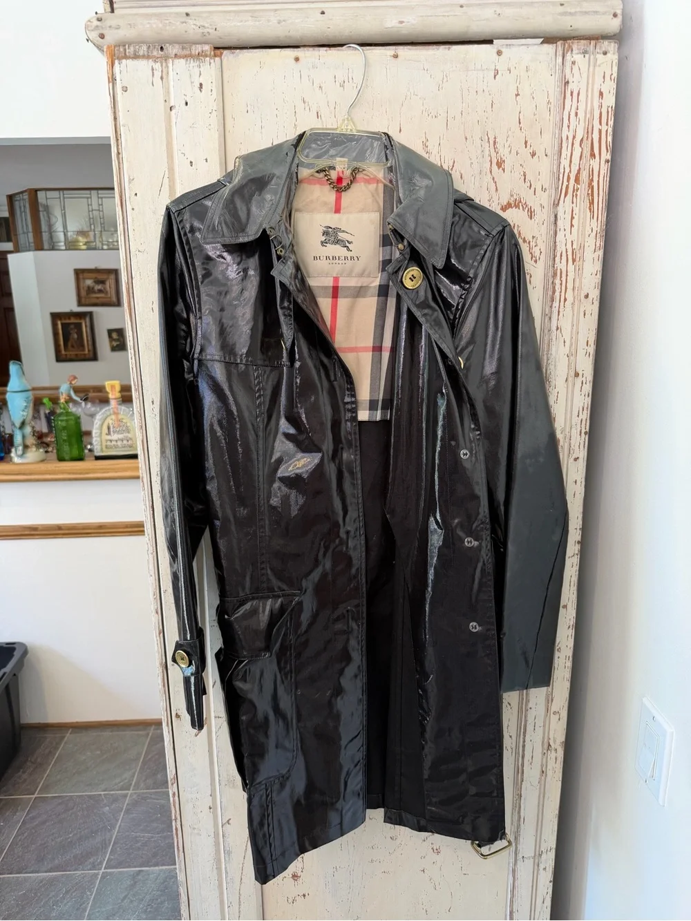 BURBERRY VINTAGE PATENT LEATHER TRENCHCOAT - Picture 11 of 14